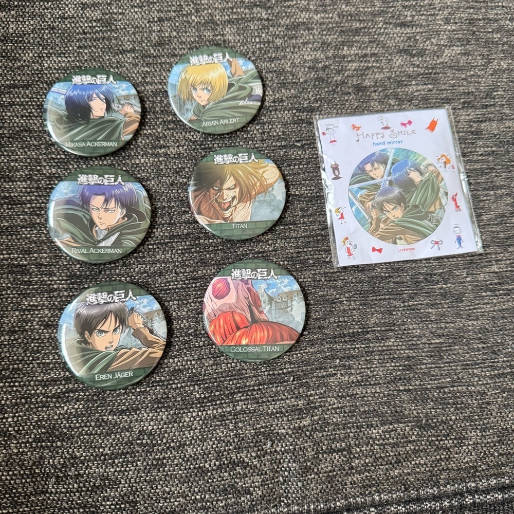 Attack on Titan Character Badges Set and matching hand mirror